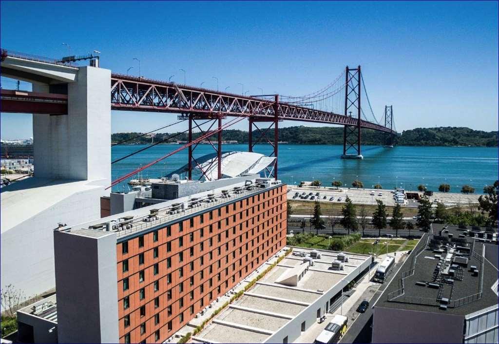 Gale Opera Hotel